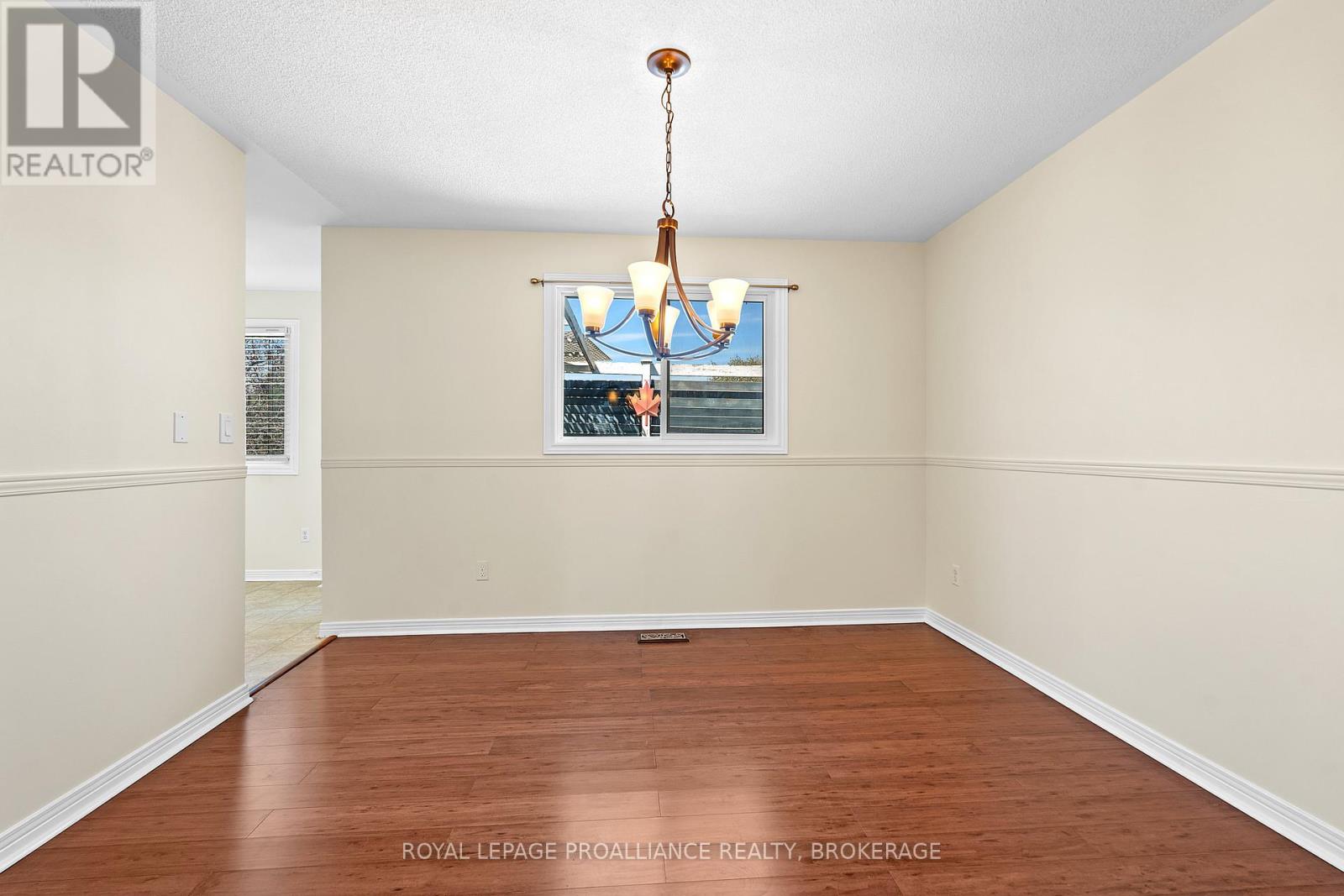 50 Davey Crescent, Loyalist, Ontario  K7N 1X7 - Photo 12 - X12400450