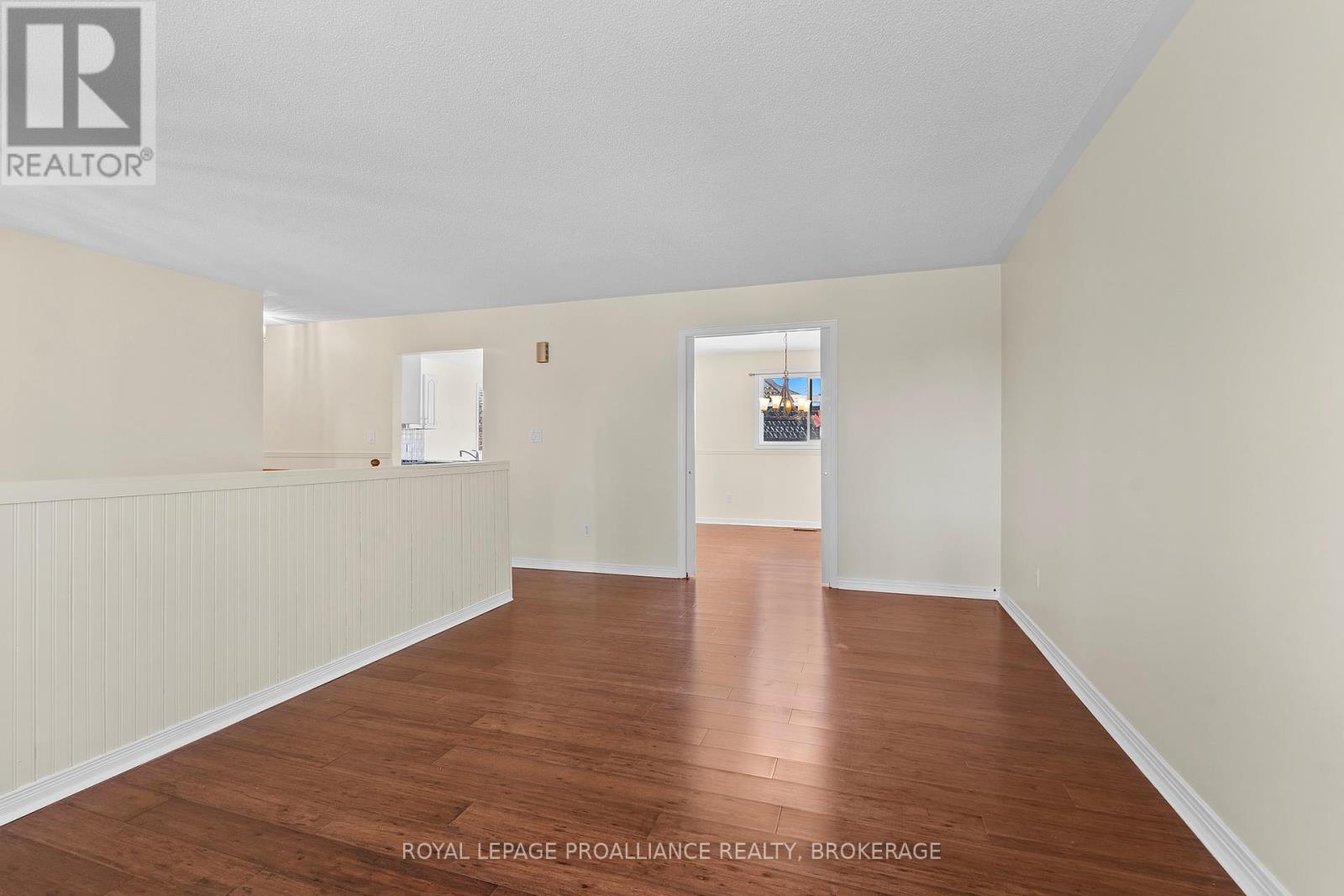 50 Davey Crescent, Loyalist, Ontario  K7N 1X7 - Photo 13 - X12400450