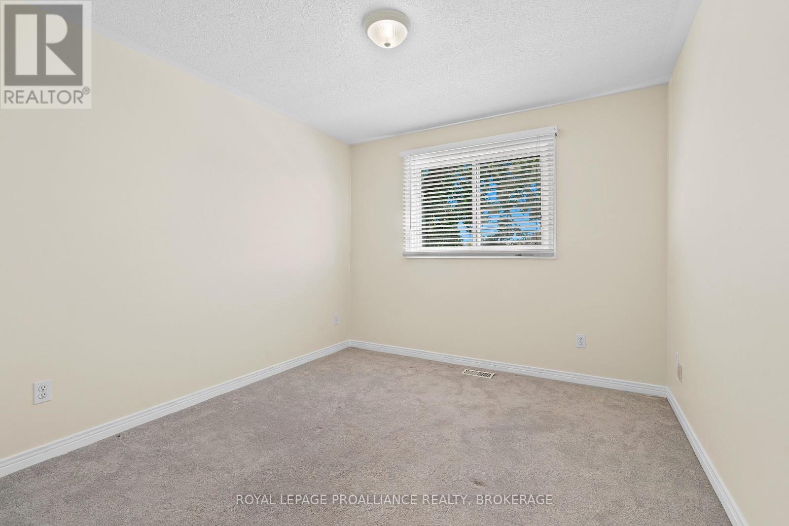 50 Davey Crescent, Loyalist, Ontario  K7N 1X7 - Photo 25 - X12400450