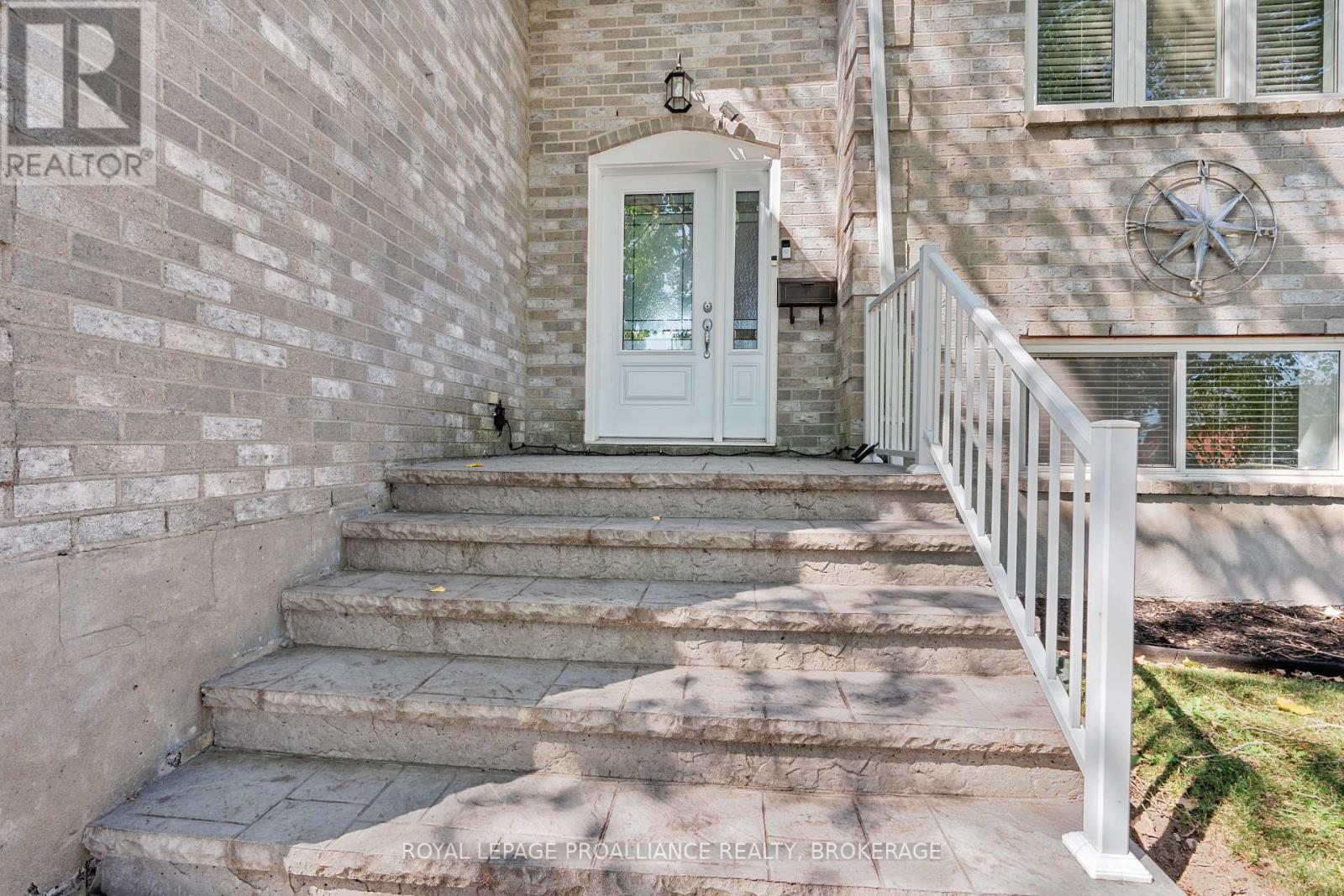 50 Davey Crescent, Loyalist, Ontario  K7N 1X7 - Photo 3 - X12400450