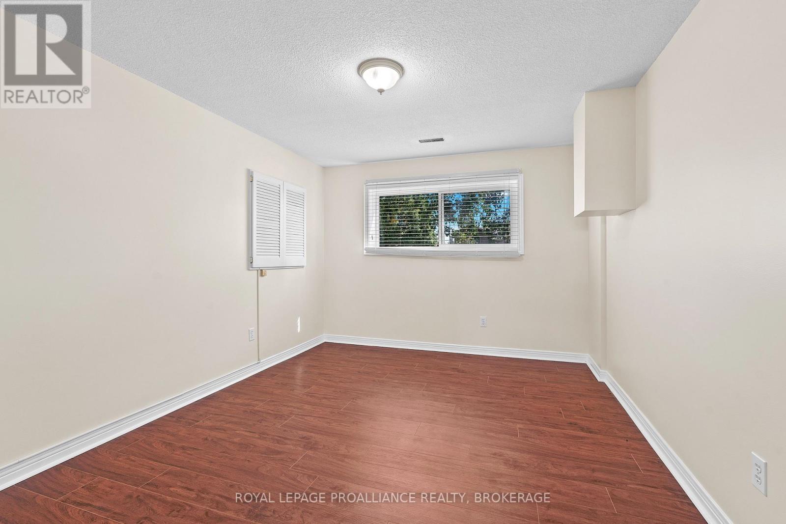 50 Davey Crescent, Loyalist, Ontario  K7N 1X7 - Photo 30 - X12400450