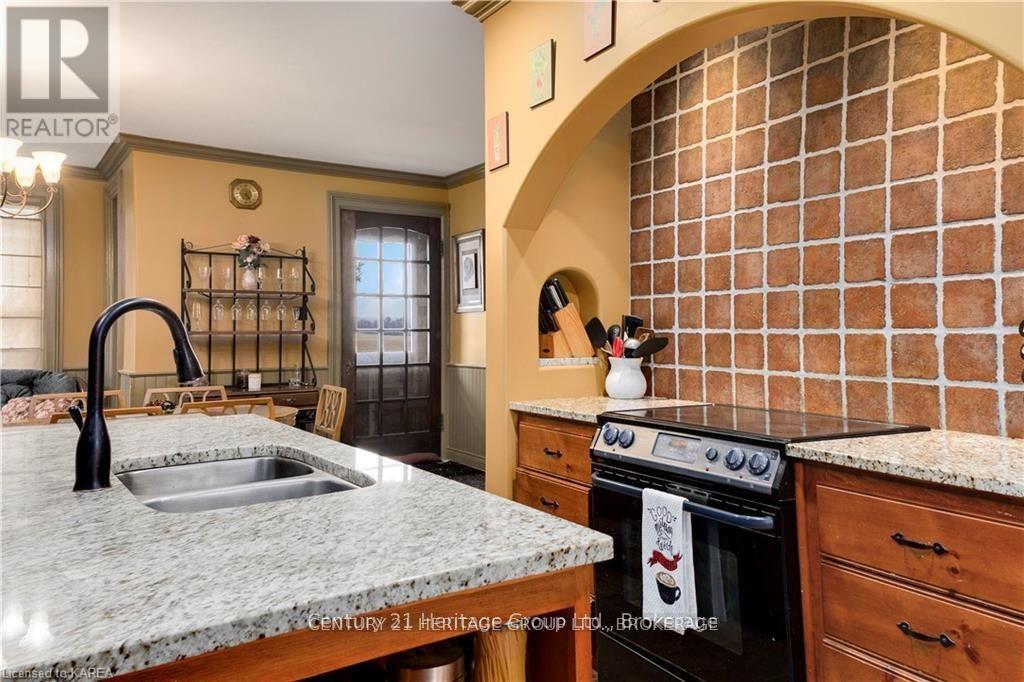 7387 County Rd 9, Greater Napanee, Ontario  K7R 3K8 - Photo 12 - X12403193