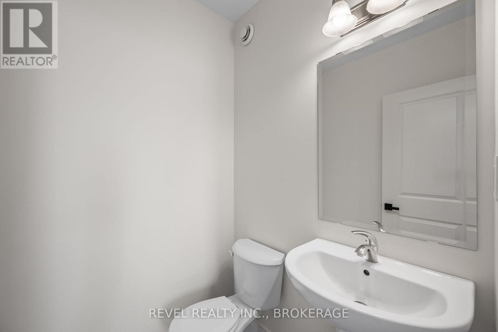 440 Buckthorn Drive, Kingston, Ontario K7P 0V6 - Photo 7 - X12403873