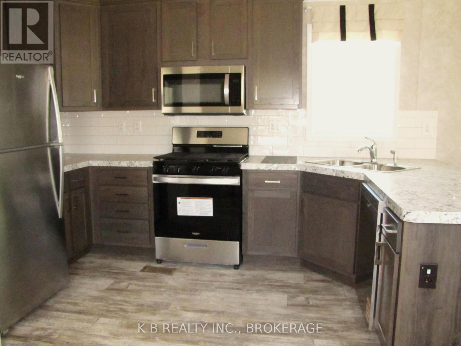 1 Parkington Place, Kingston, Ontario  K7K 5C7 - Photo 7 - X12403985