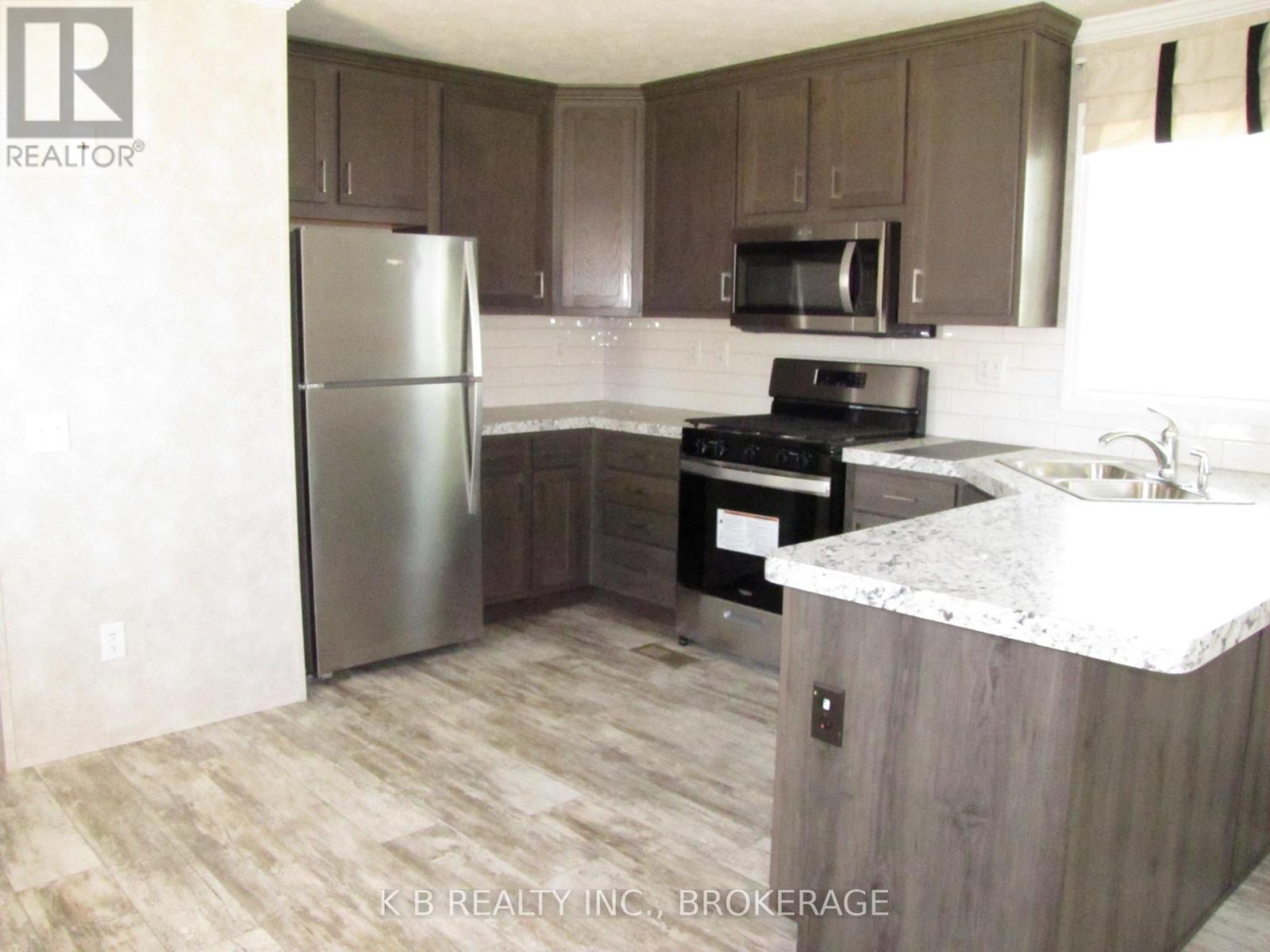 1 Parkington Place, Kingston, Ontario  K7K 5C7 - Photo 8 - X12403985