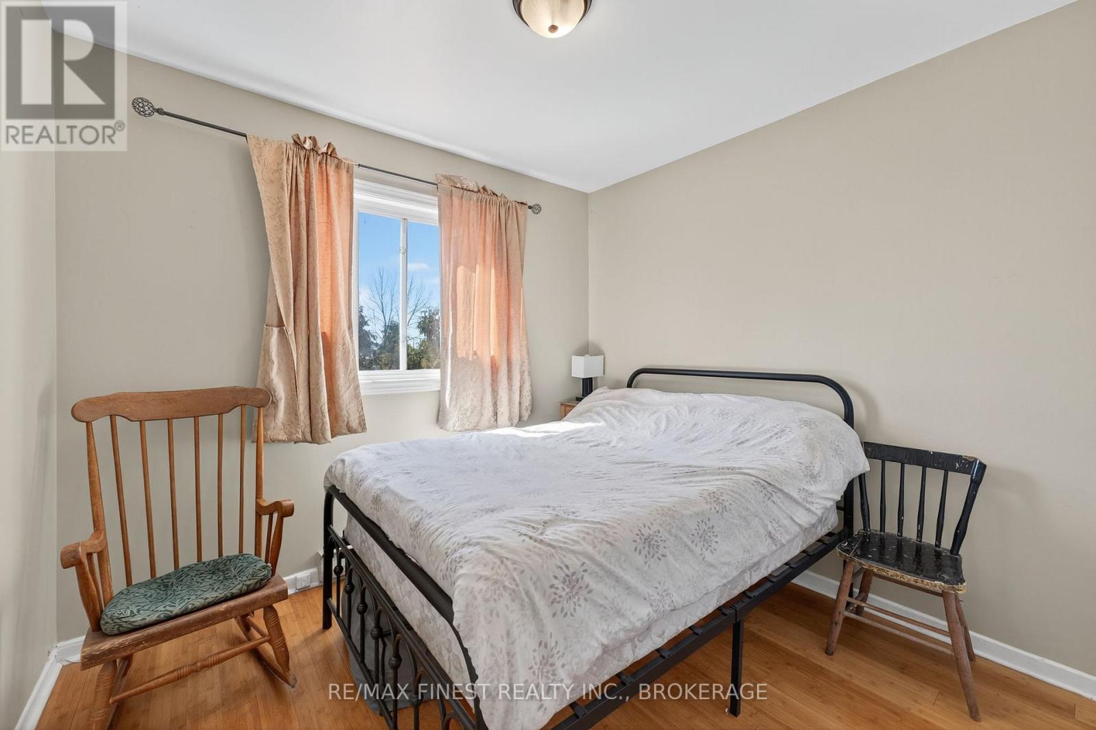 25 Meadow Lane, Greater Napanee, Ontario  K7R 3R8 - Photo 13 - X12409275