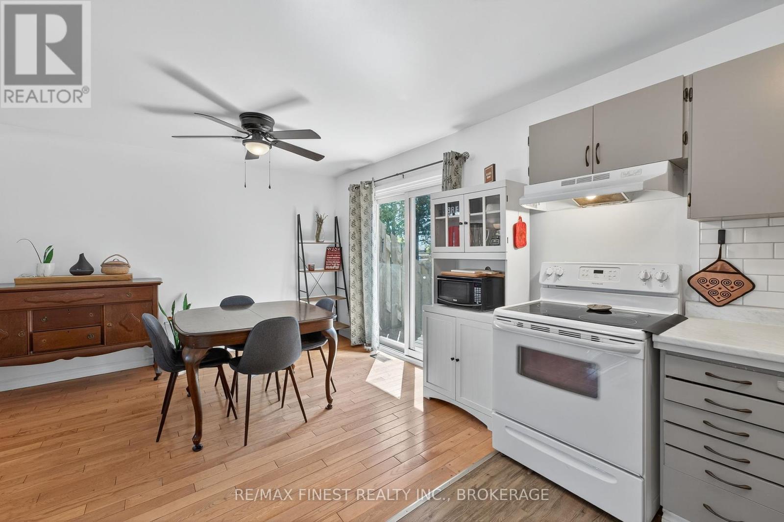 25 Meadow Lane, Greater Napanee, Ontario  K7R 3R8 - Photo 15 - X12409275