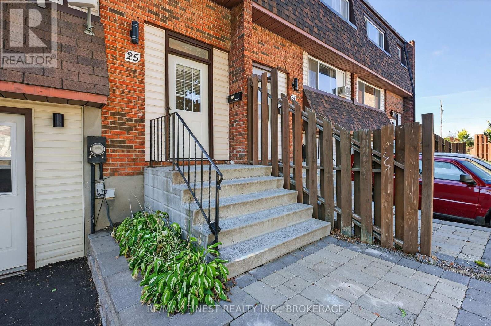 25 Meadow Lane, Greater Napanee, Ontario  K7R 3R8 - Photo 2 - X12409275