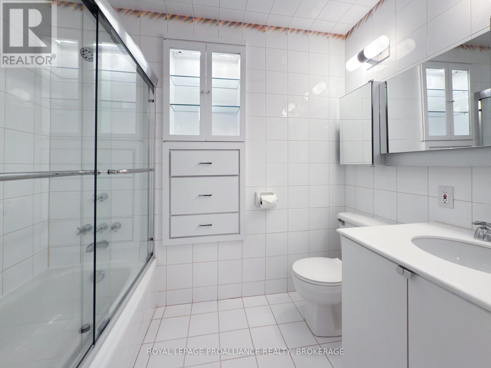 3 Authors Lane, Kingston, Ontario K7M 7W7 - Photo 42 - X12411288