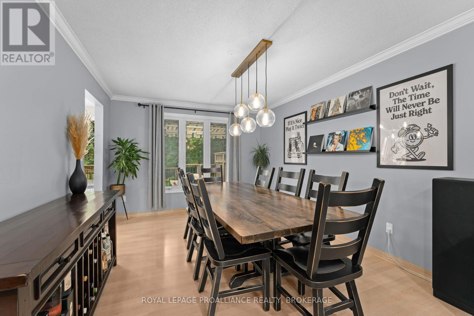 6 Faircrest Boulevard, Kingston, Ontario K7L 4V1 - Photo 12 - X12411403