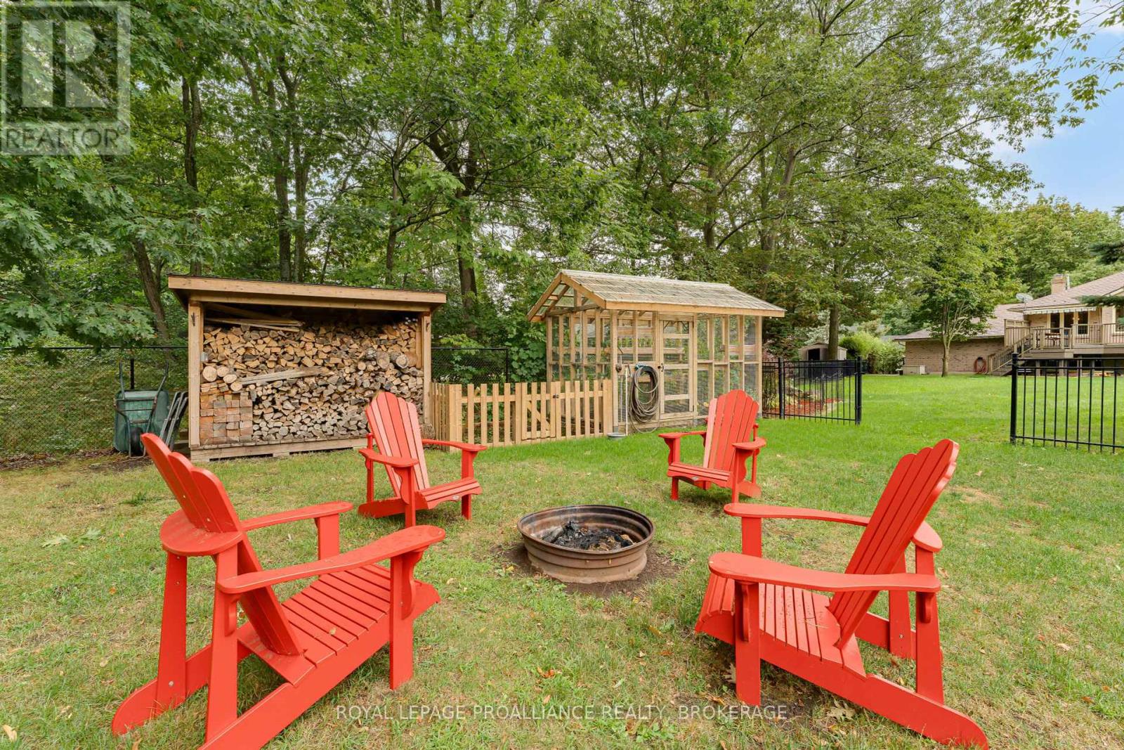 6 Faircrest Boulevard, Kingston, Ontario K7L 4V1 - Photo 40 - X12411403