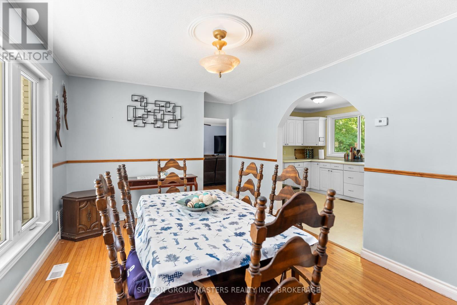 26 Hallecks Road, Front Of Yonge, Ontario K6V 5T3 - Photo 16 - X12416434