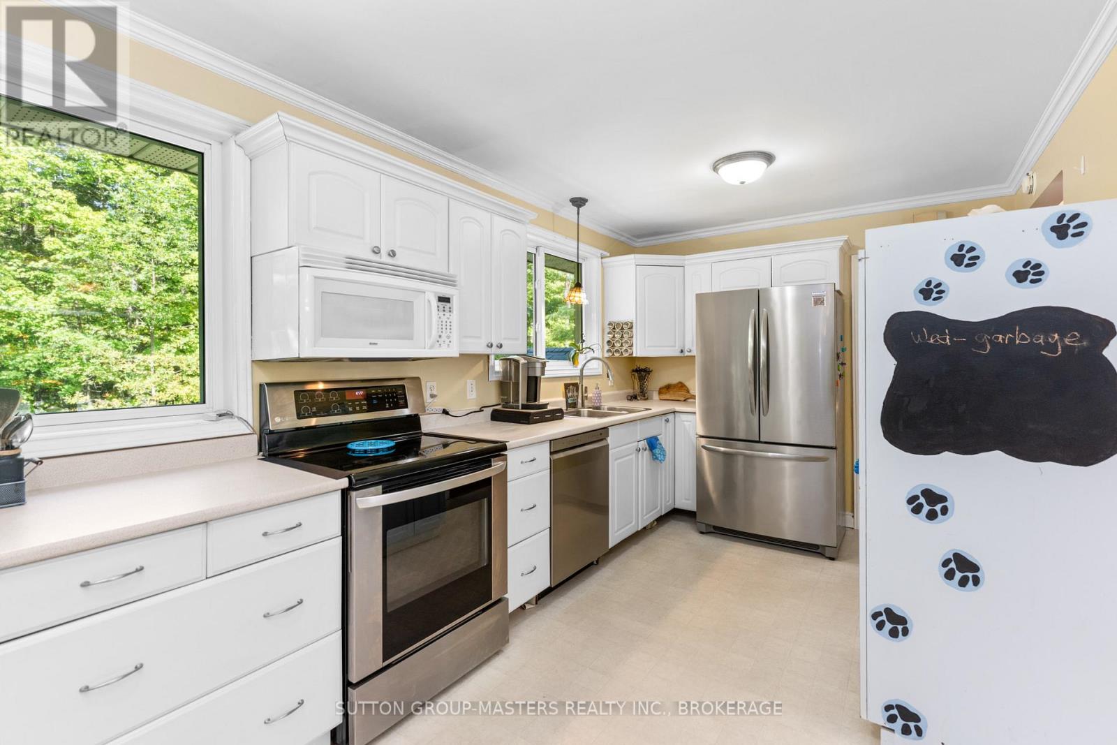 26 Hallecks Road, Front Of Yonge, Ontario K6V 5T3 - Photo 20 - X12416434