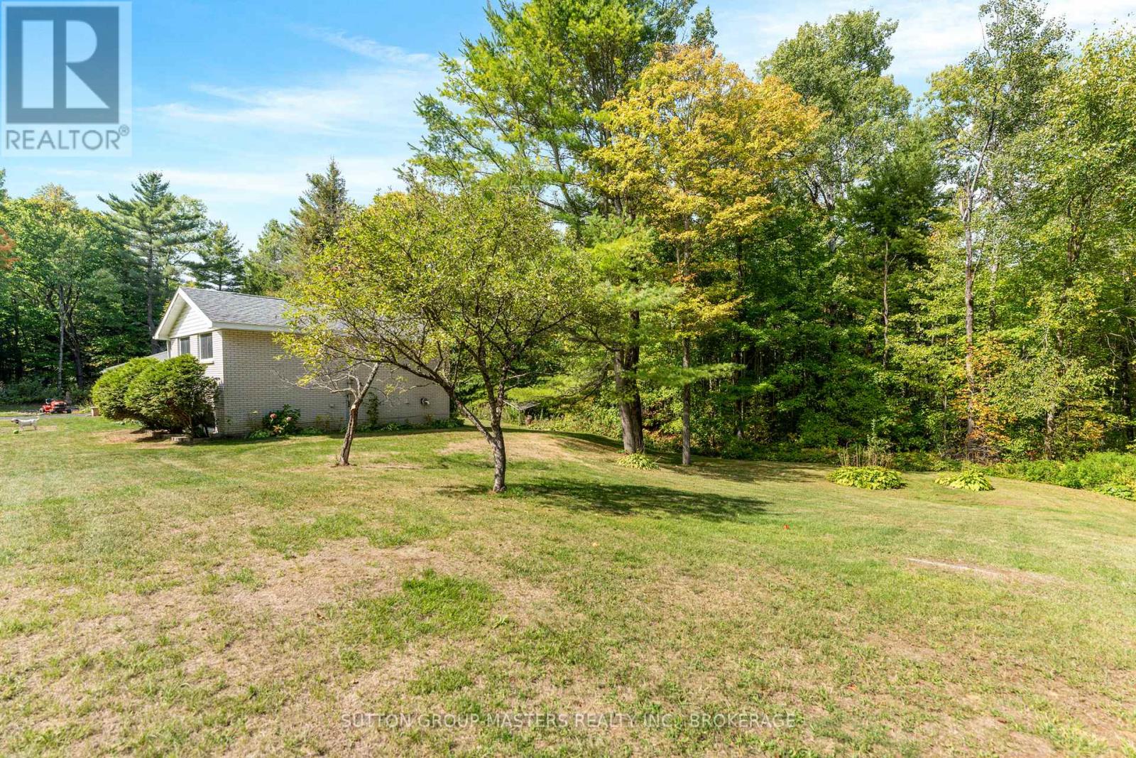 26 Hallecks Road, Front Of Yonge, Ontario K6V 5T3 - Photo 46 - X12416434