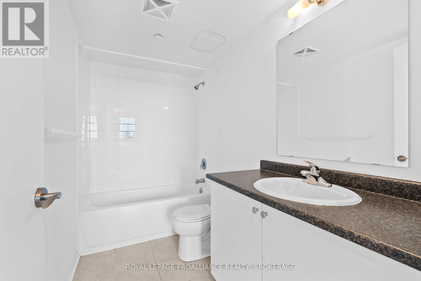 406 - 121 Queen Street, Kingston, Ontario K7K 0G6 - Photo 21 - X12416489