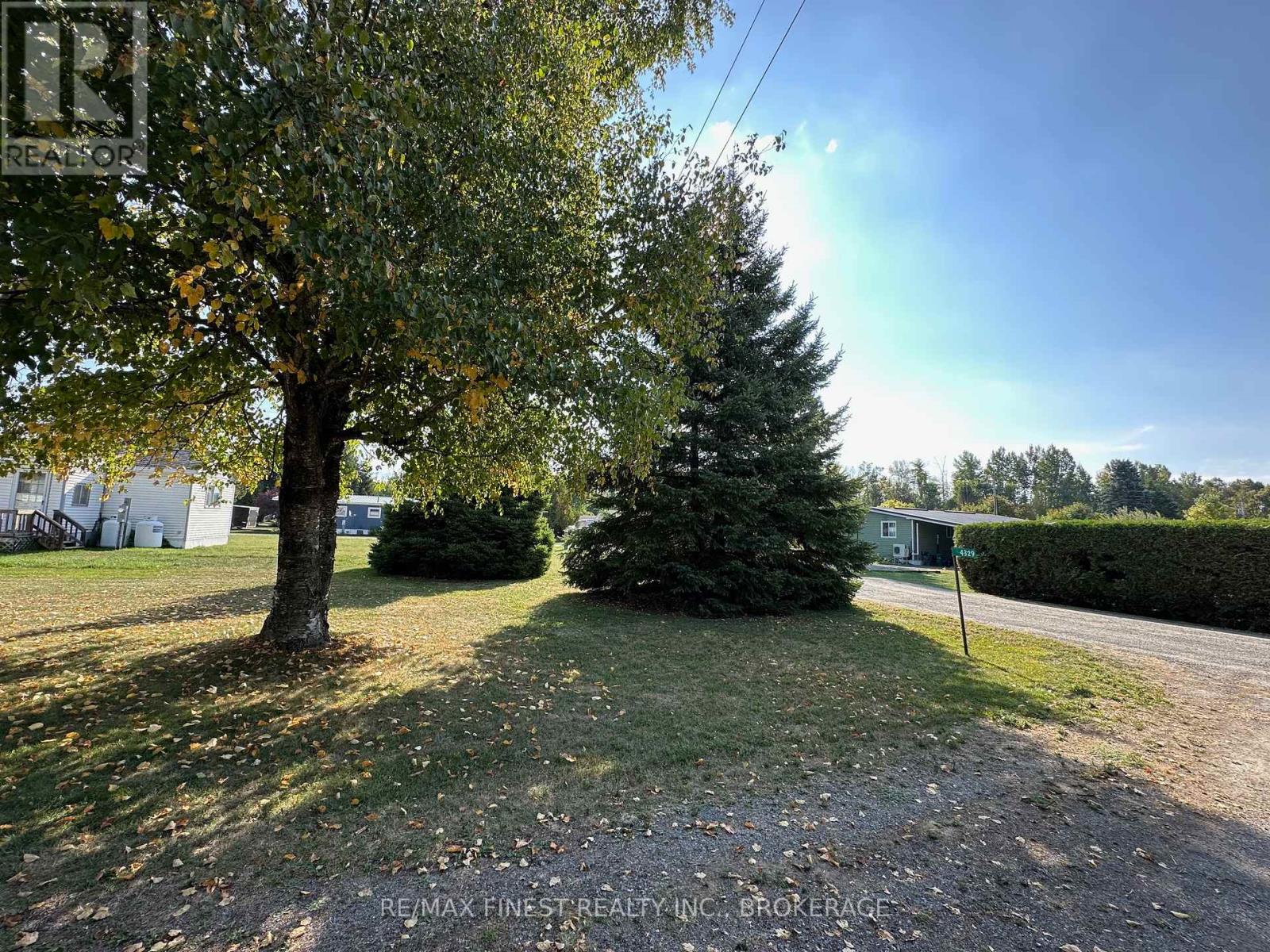 4329 E.r. Orser Drive, Frontenac, Ontario K0H 2W0 - Photo 21 - X12418854