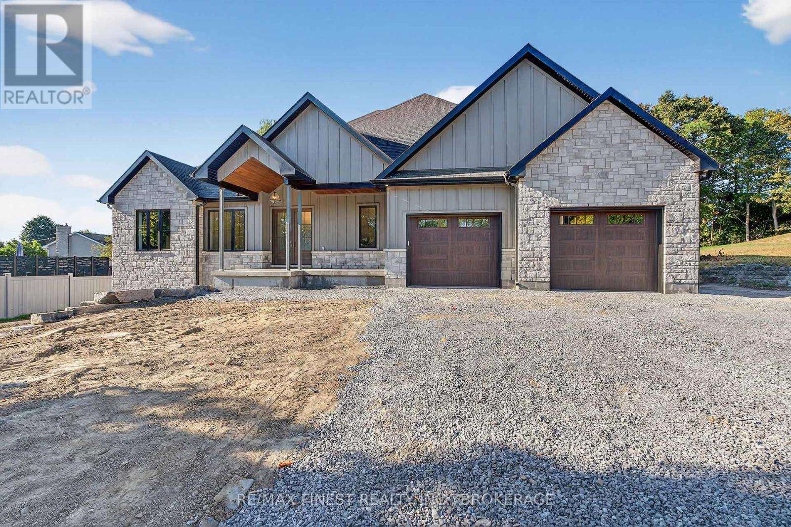 371 MAPLE RIDGE DRIVE, Kingston, Ontario