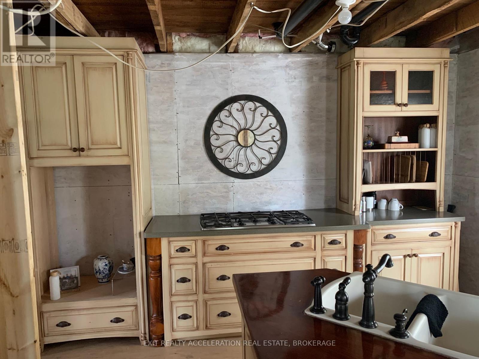 1714 County Rd 9, Greater Napanee, Ontario  K7R 3K8 - Photo 17 - X12419675