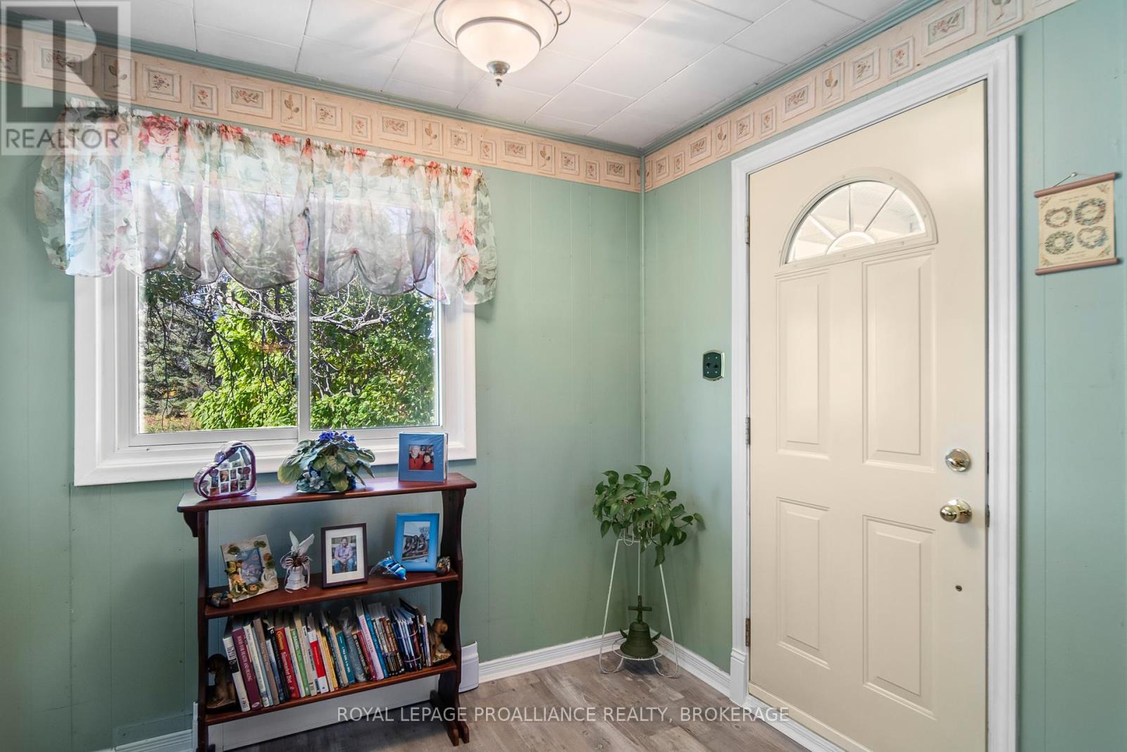 2292 Mcintyre Road, Loyalist, Ontario K0H 1G0 - Photo 3 - X12420599