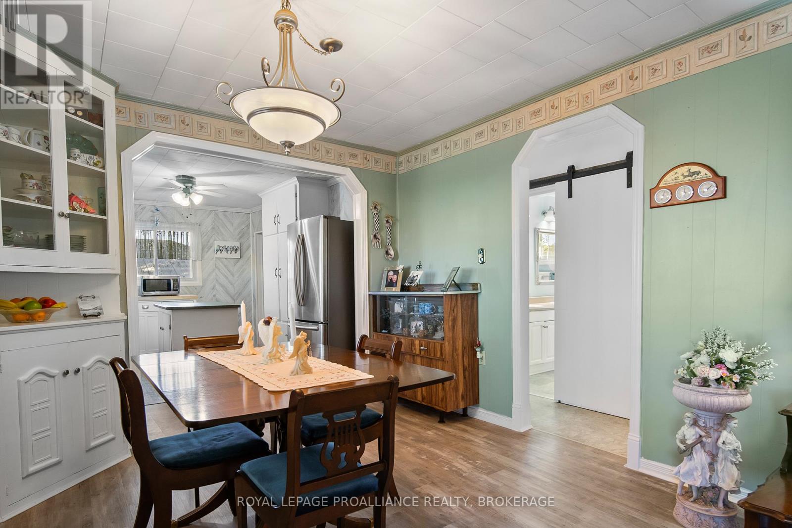 2292 Mcintyre Road, Loyalist, Ontario K0H 1G0 - Photo 5 - X12420599