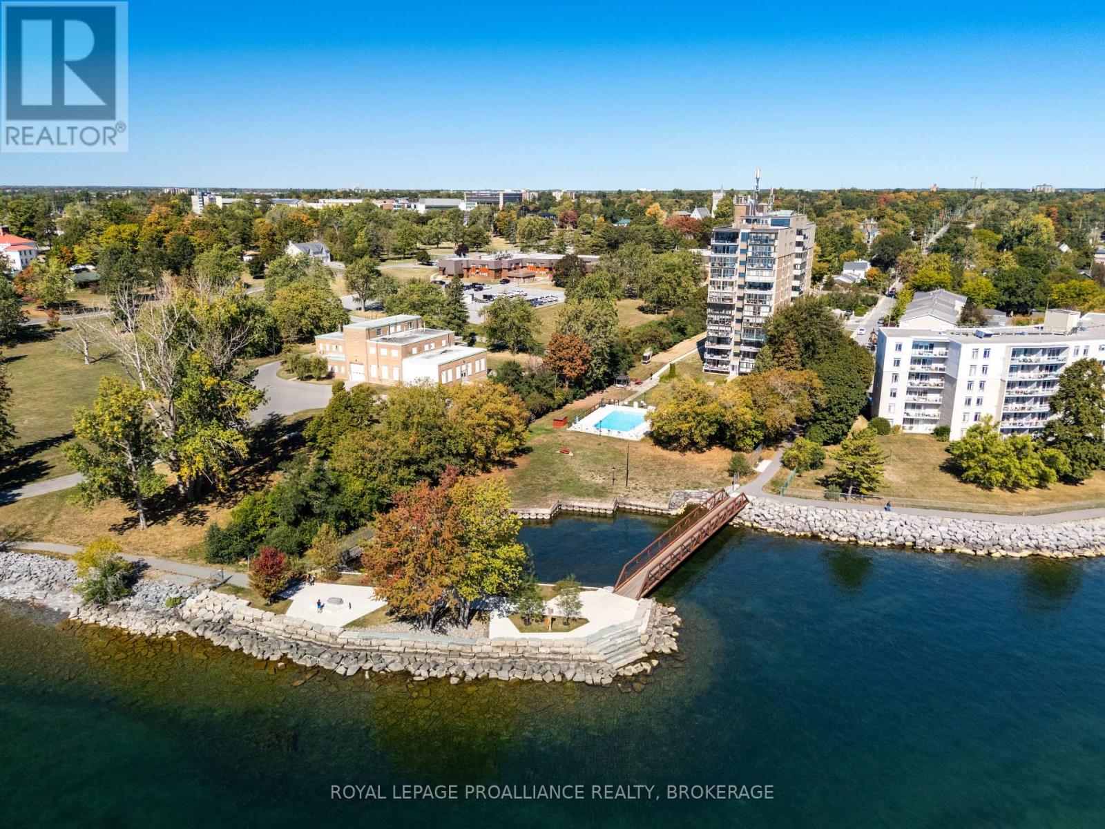 501 - 2 MOWAT AVENUE, Kingston, Ontario