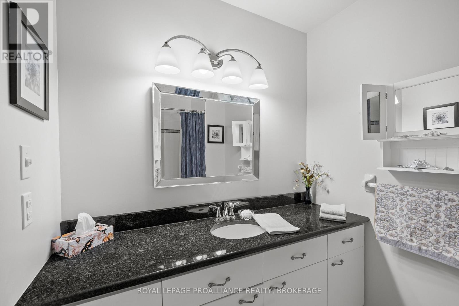 1264 Historic Way, Kingston, Ontario K7P 2T7 - Photo 17 - X12421459