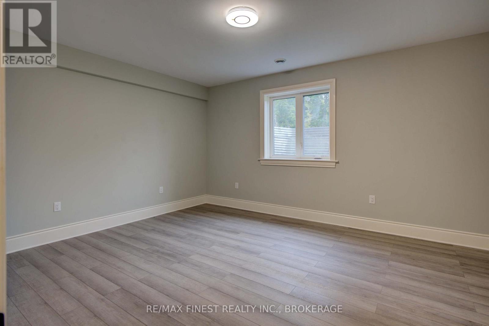 43 Crerar Boulevard, Kingston, Ontario K7M 3P7 - Photo 39 - X12422044