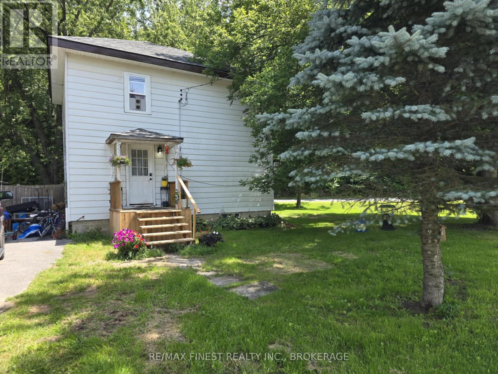 1469 MOUNTAIN GROVE ROAD, Frontenac, Ontario