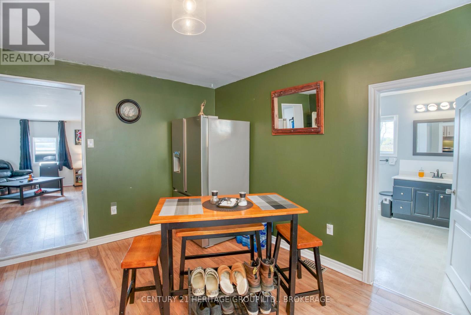 6913 County 2 Road, Loyalist, Ontario K7R 3K6 - Photo 10 - X12423336