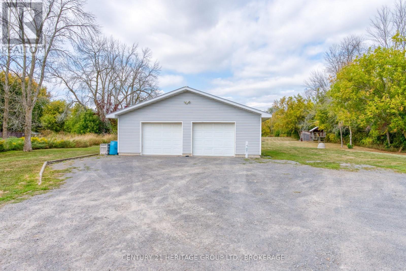 6913 County 2 Road, Loyalist, Ontario K7R 3K6 - Photo 30 - X12423336