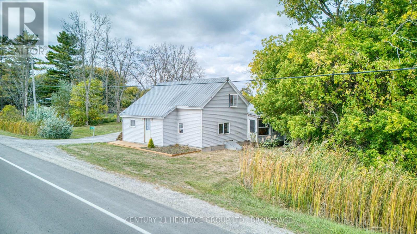 6913 County 2 Road, Loyalist, Ontario K7R 3K6 - Photo 43 - X12423336