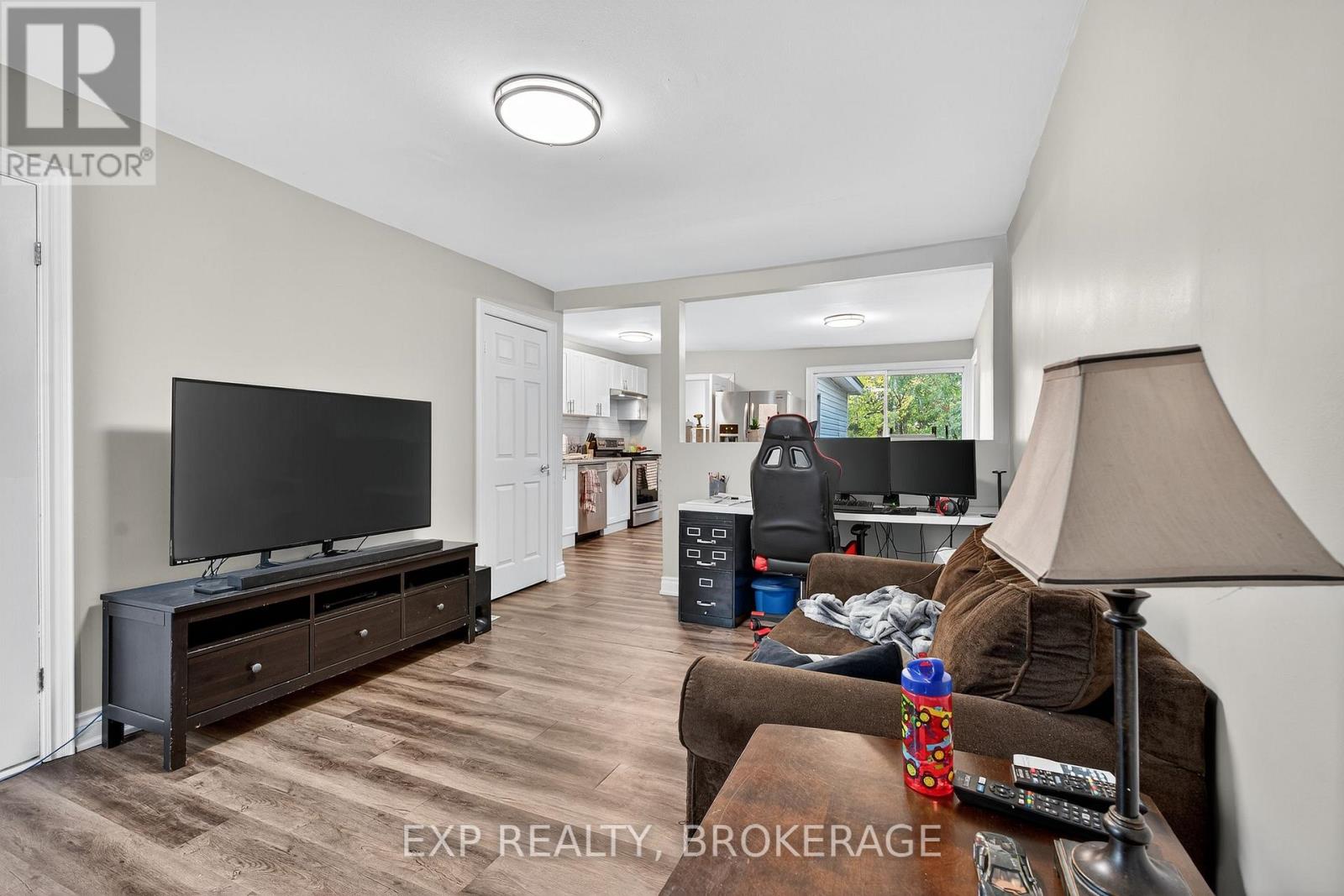 225-227 Victoria Avenue, Gananoque, Ontario K7G 2S3 - Photo 3 - X12424116