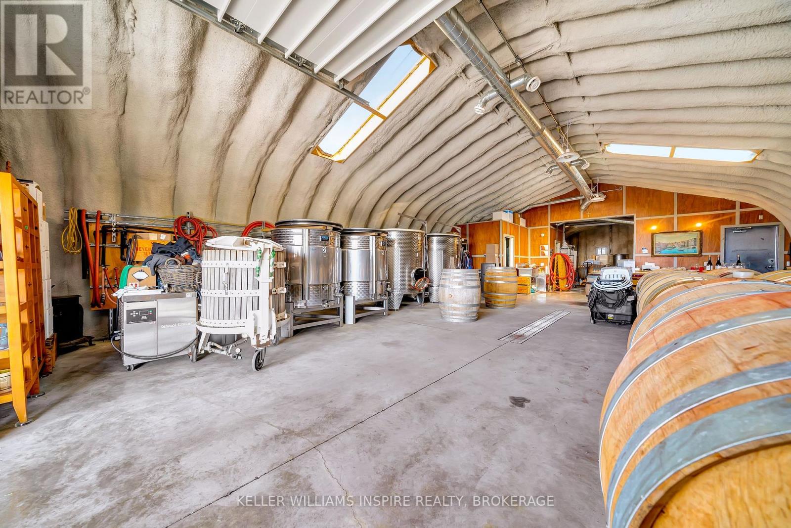 18055 Loyalist Parkway, Prince Edward County, Ontario K7P 2Y4 - Photo 16 - X12425229