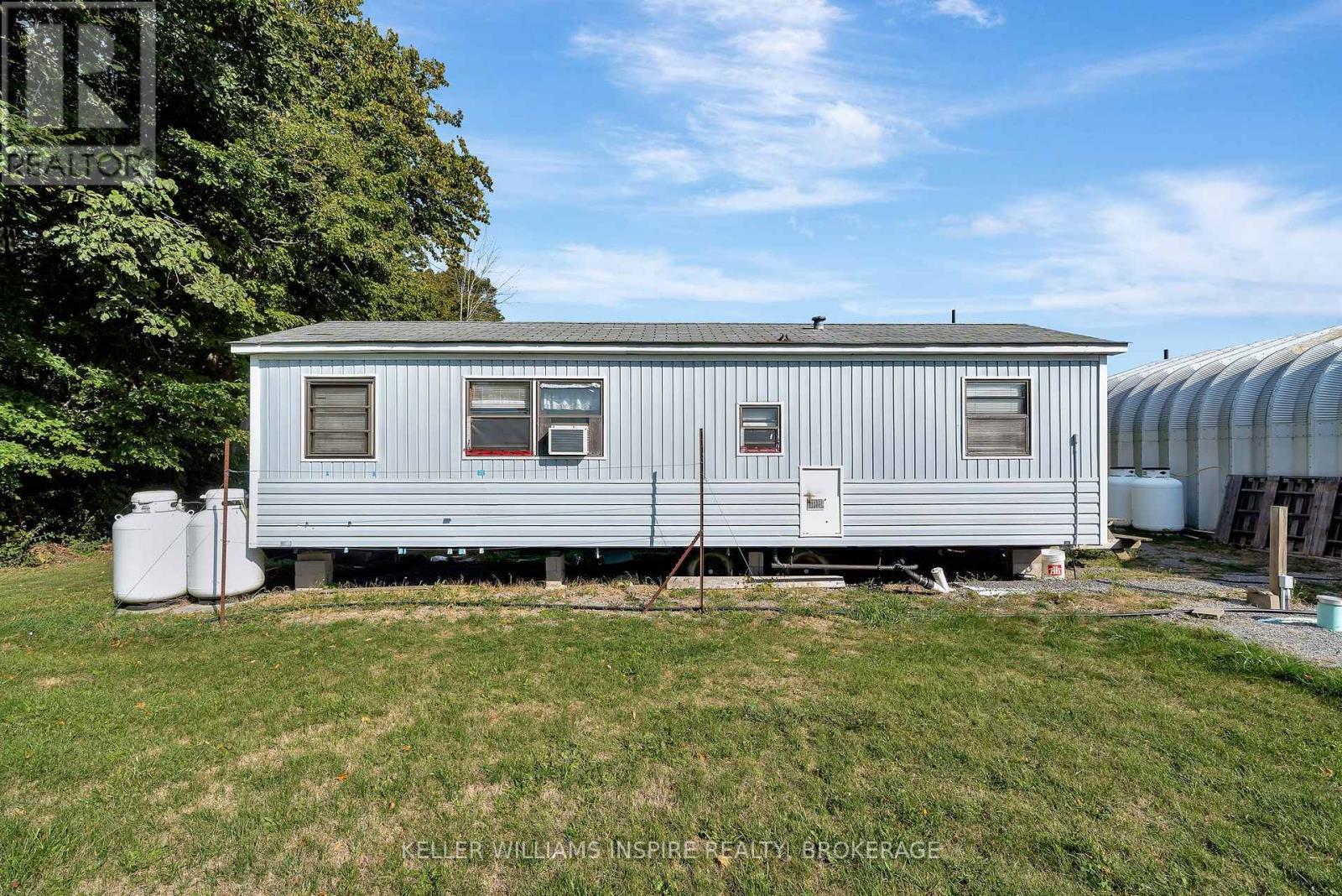 18055 Loyalist Parkway, Prince Edward County, Ontario K7P 2Y4 - Photo 18 - X12425257