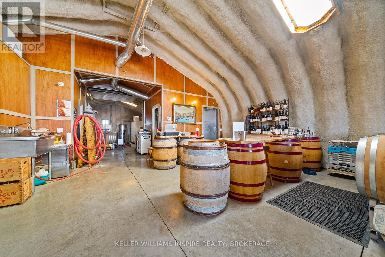 18055 Loyalist Parkway, Prince Edward County, Ontario K7P 2Y4 - Photo 34 - X12425257