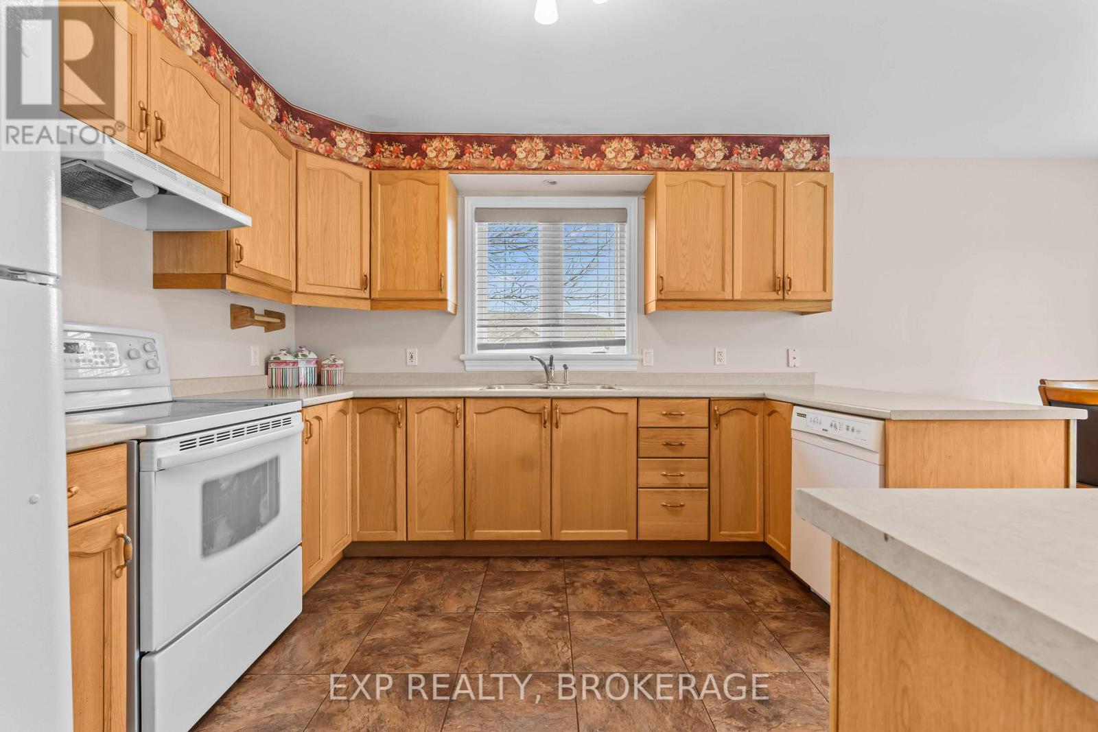 108 Sheridan Street, Kingston, Ontario K7P 3H7 - Photo 16 - X12425382