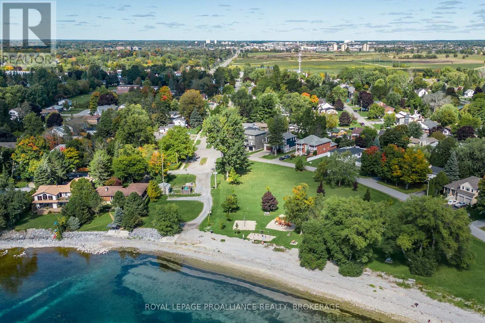 21 Crerar Boulevard, Kingston, Ontario  K7M 3P7 - Photo 9 - X12425618