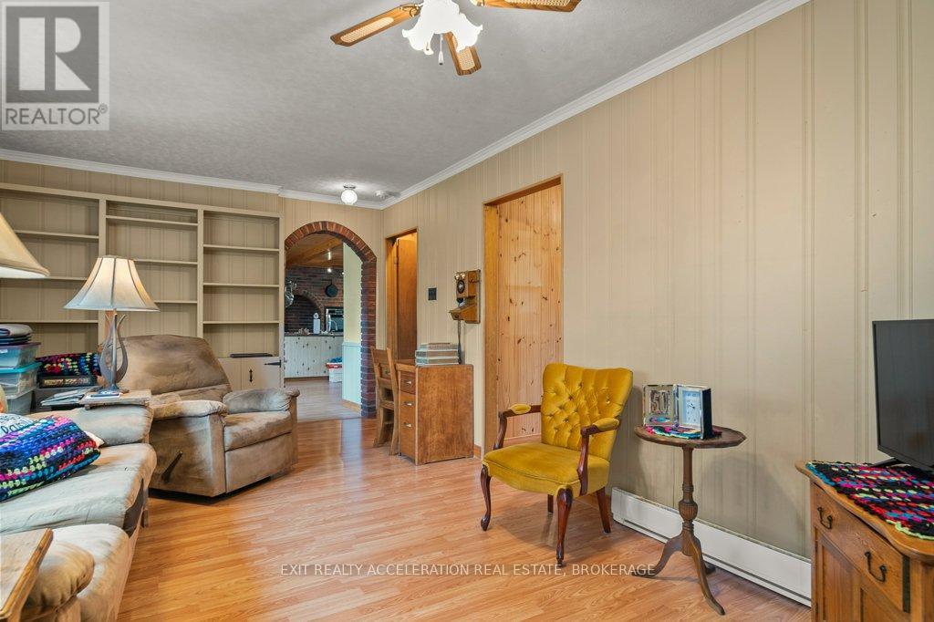 7398 County Rd 2, Greater Napanee, Ontario K7R 3K6 - Photo 14 - X12426902