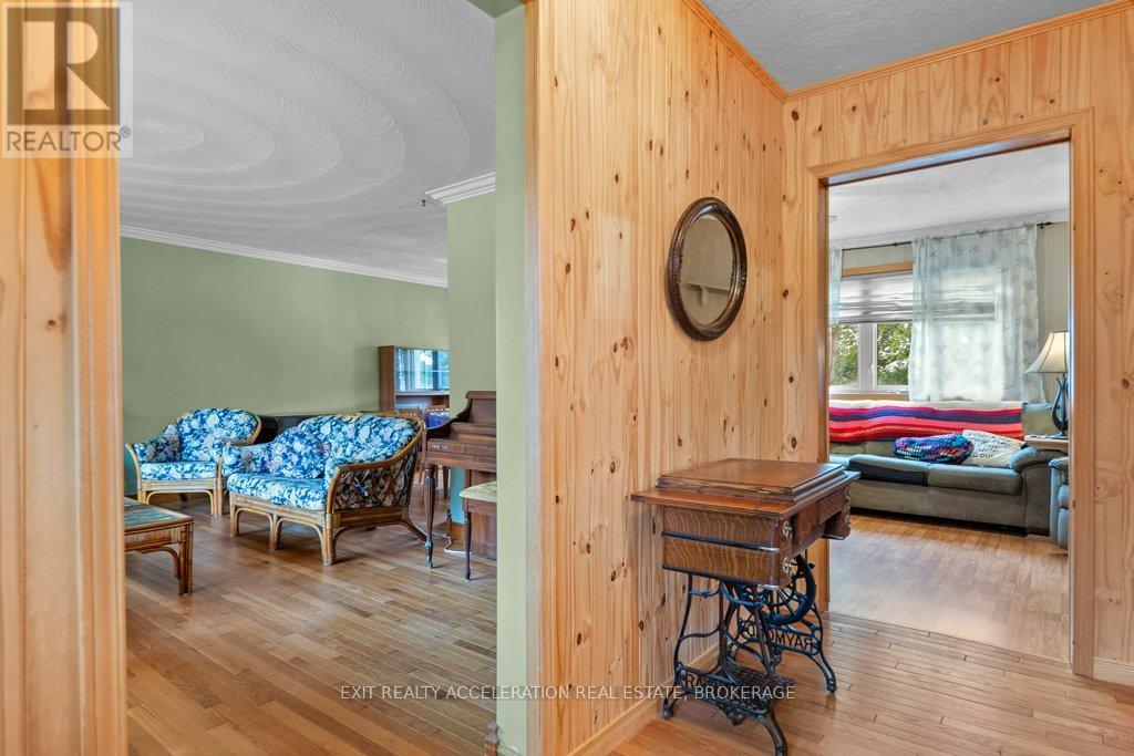 7398 County Rd 2, Greater Napanee, Ontario K7R 3K6 - Photo 16 - X12426902