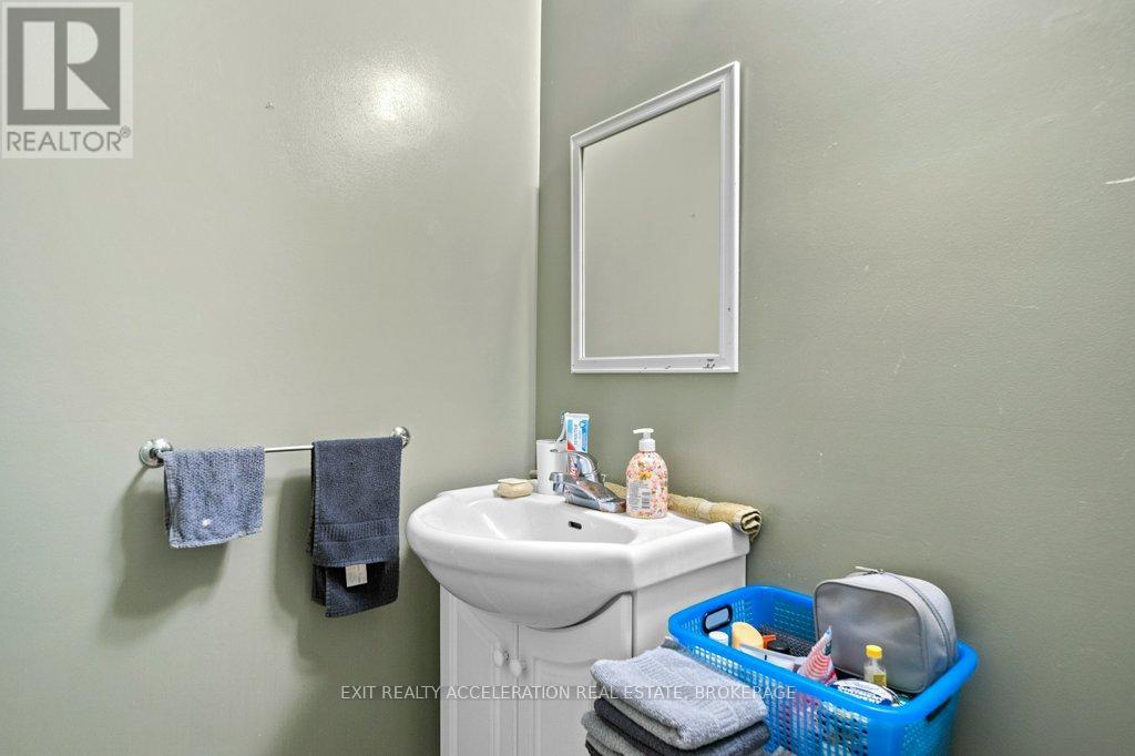 7398 County Rd 2, Greater Napanee, Ontario K7R 3K6 - Photo 24 - X12426902