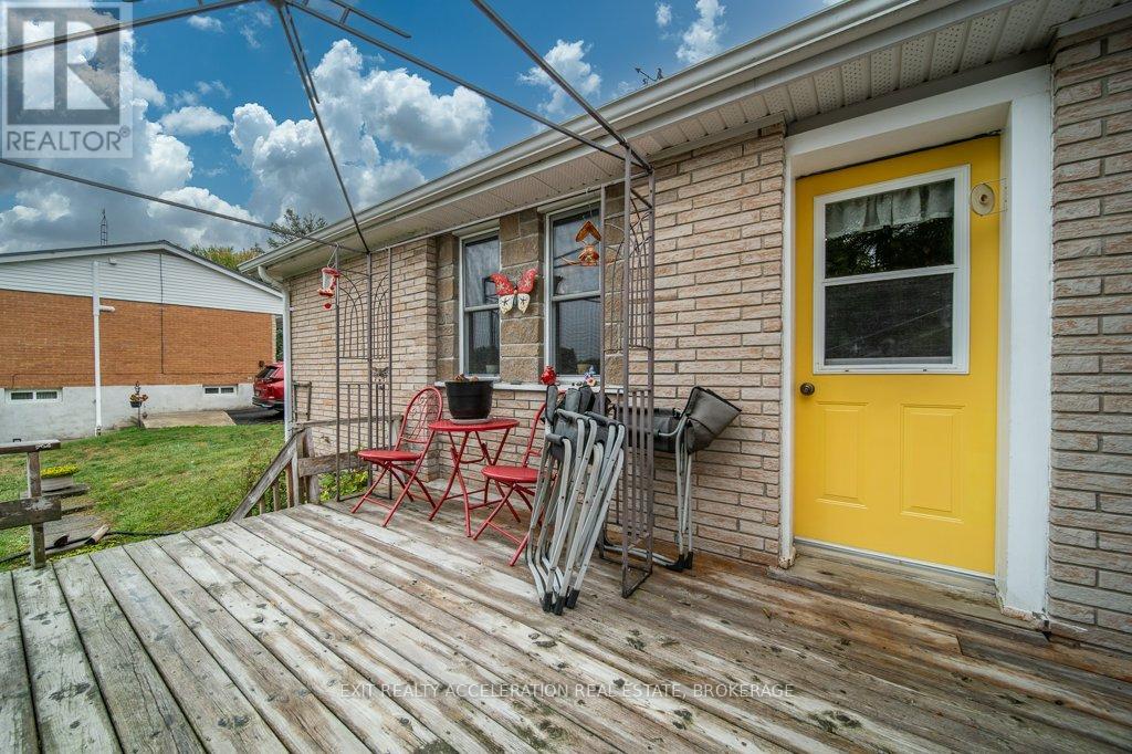 7398 County Rd 2, Greater Napanee, Ontario K7R 3K6 - Photo 38 - X12426902