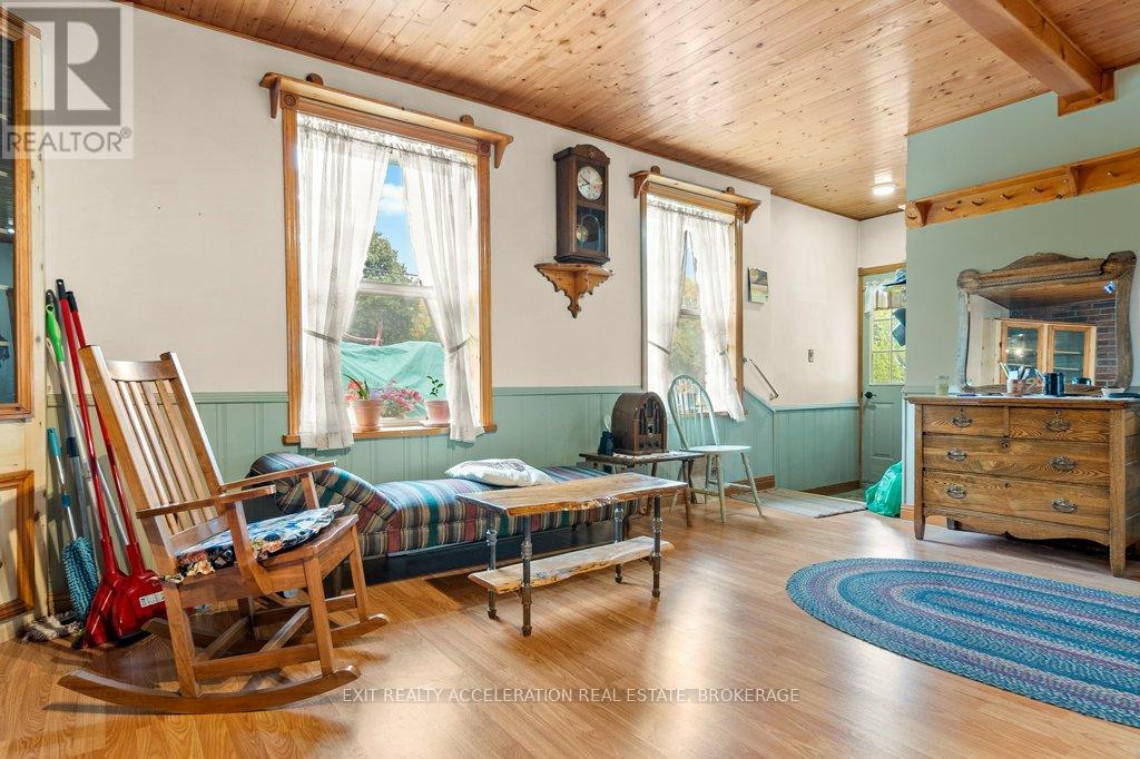 7398 County Rd 2, Greater Napanee, Ontario K7R 3K6 - Photo 5 - X12426902