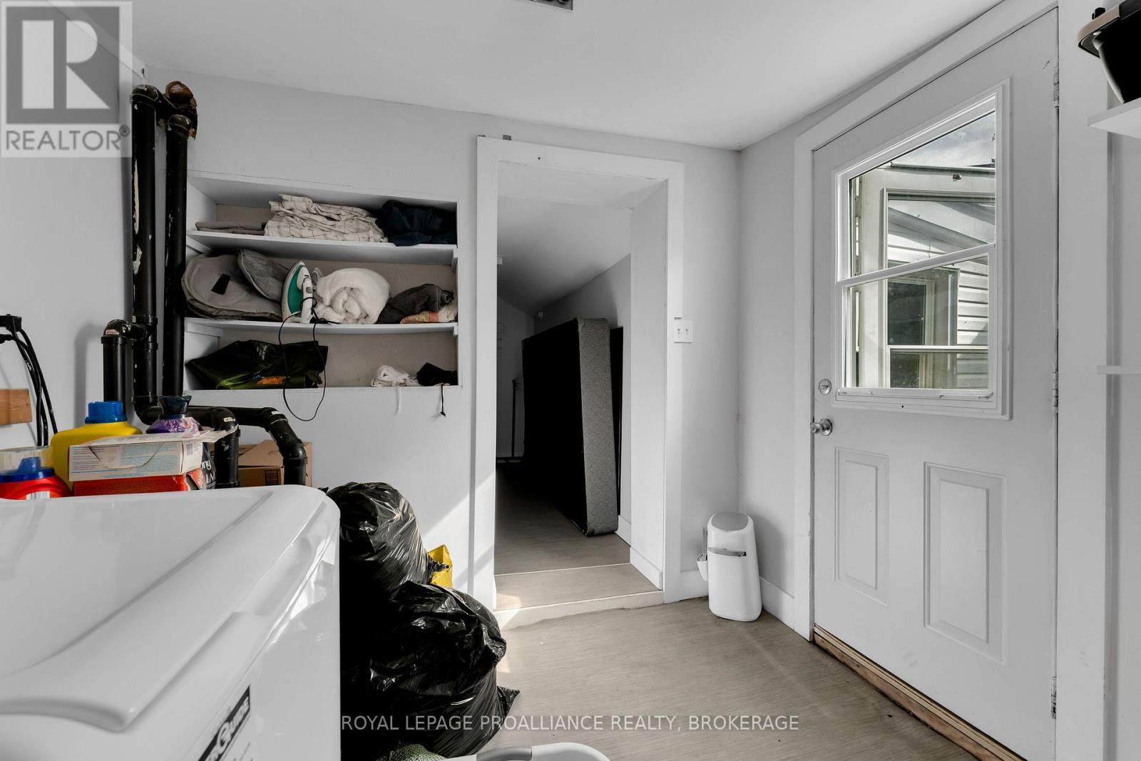 318 Sydenham Street, Kingston, Ontario K7K 3M9 - Photo 17 - X12428046