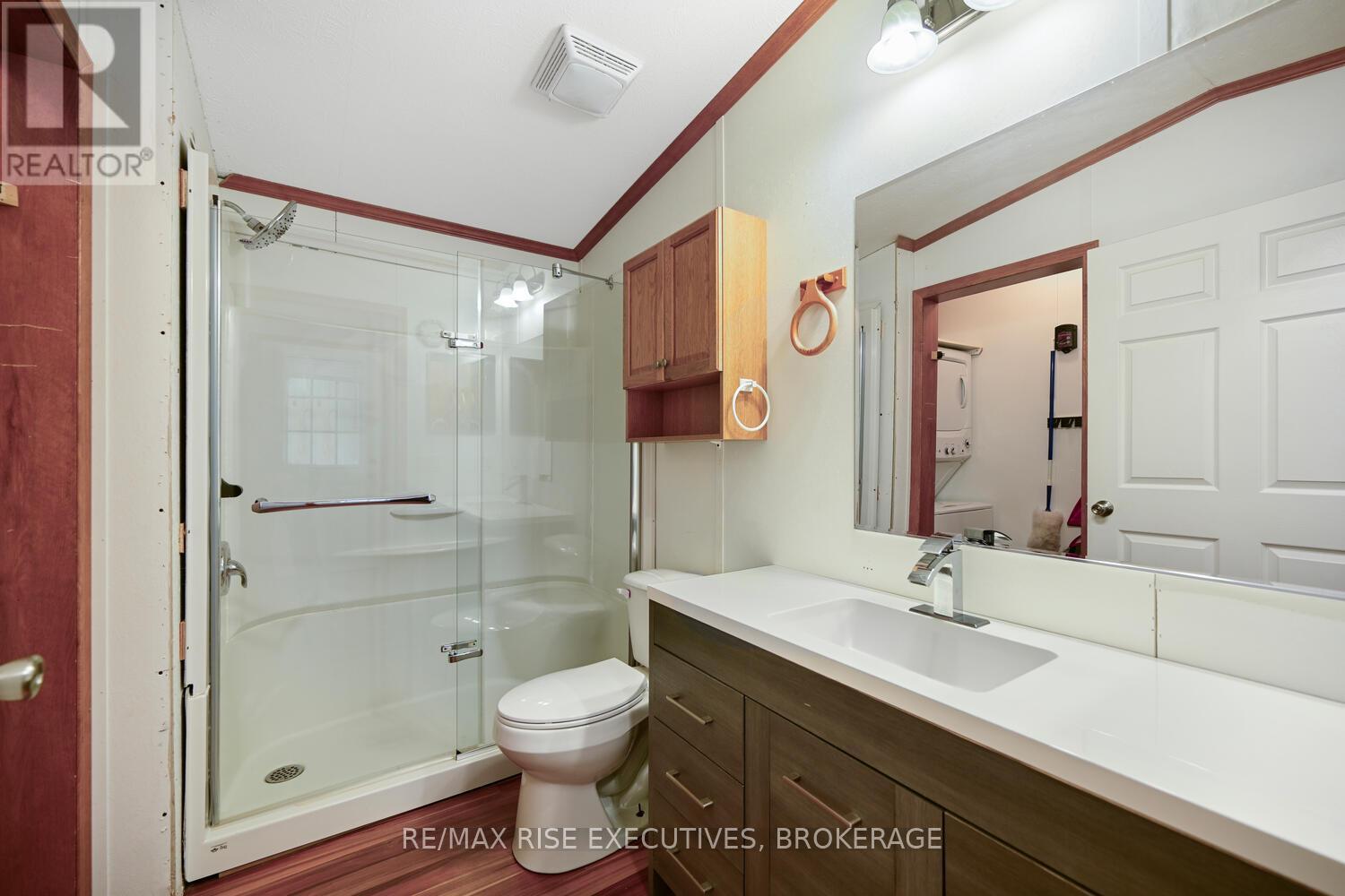 25 Park Street, Leeds And The Thousand Islands, Ontario K0E 1N0 - Photo 37 - X12432062