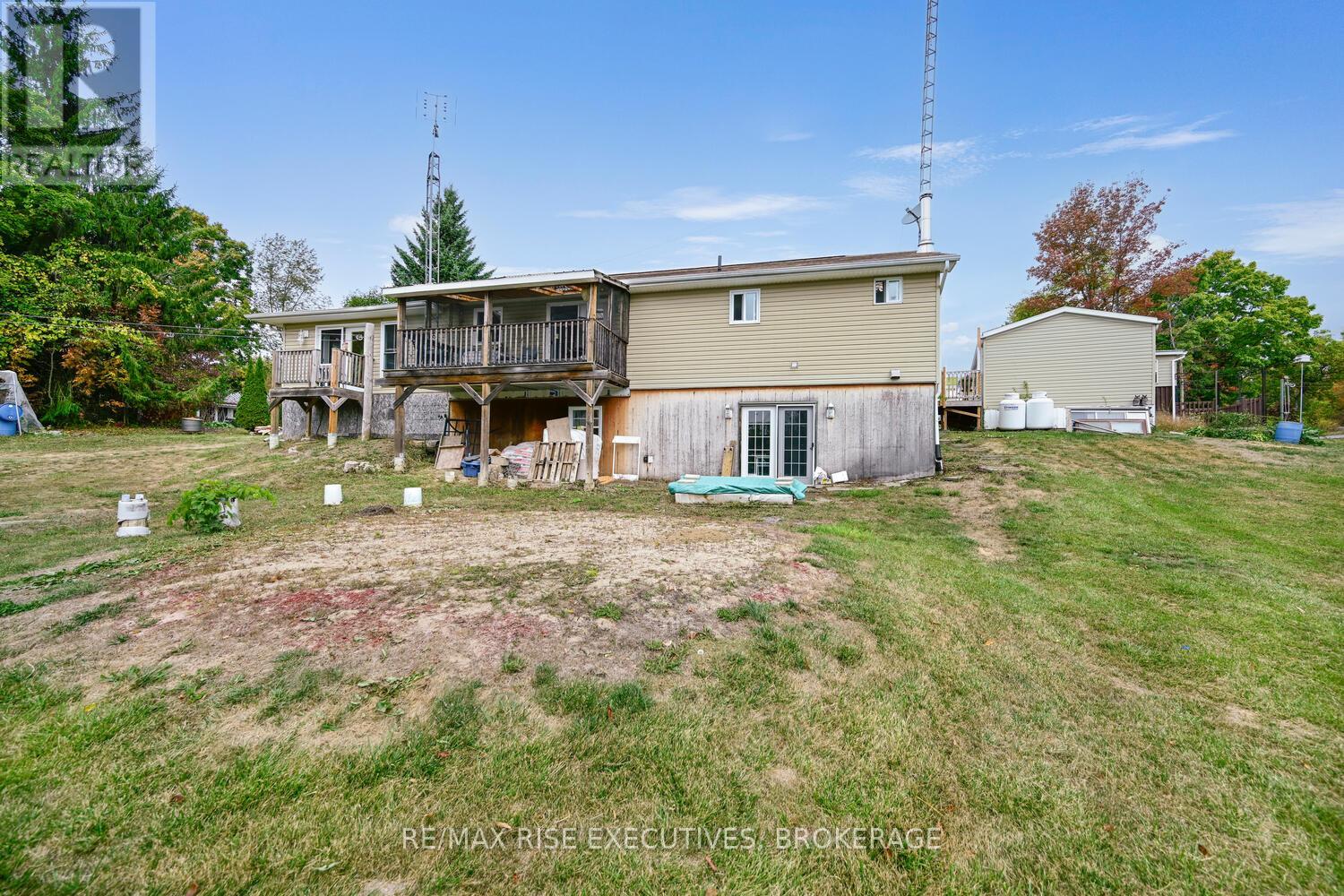 25 Park Street, Leeds And The Thousand Islands, Ontario K0E 1N0 - Photo 43 - X12432062