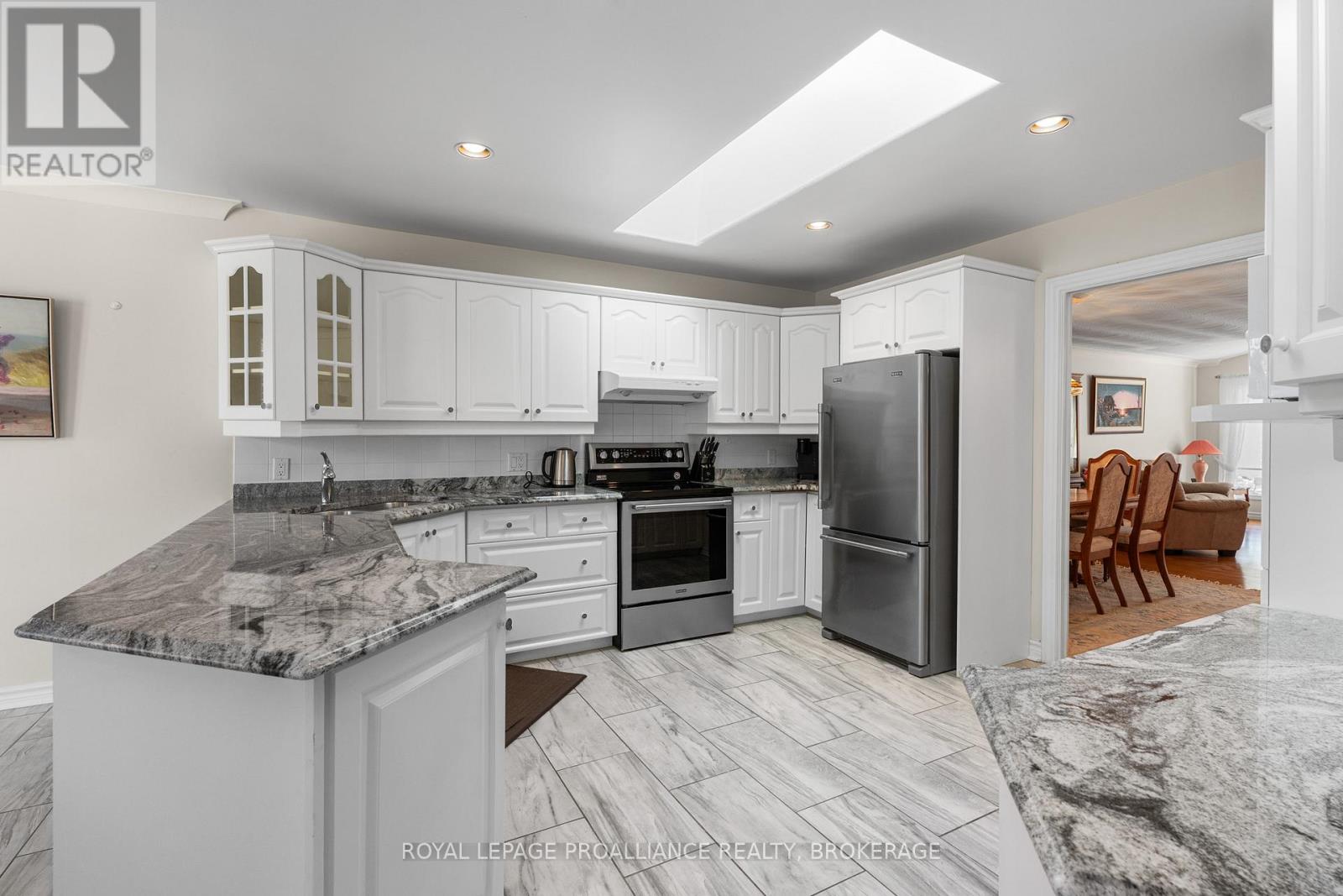 377 Briarwood Drive, Kingston, Ontario  K7M 7V2 - Photo 15 - X12435266