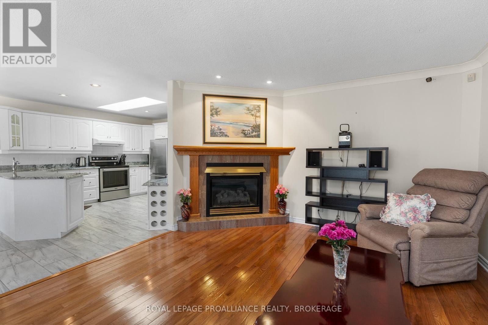 377 Briarwood Drive, Kingston, Ontario  K7M 7V2 - Photo 18 - X12435266