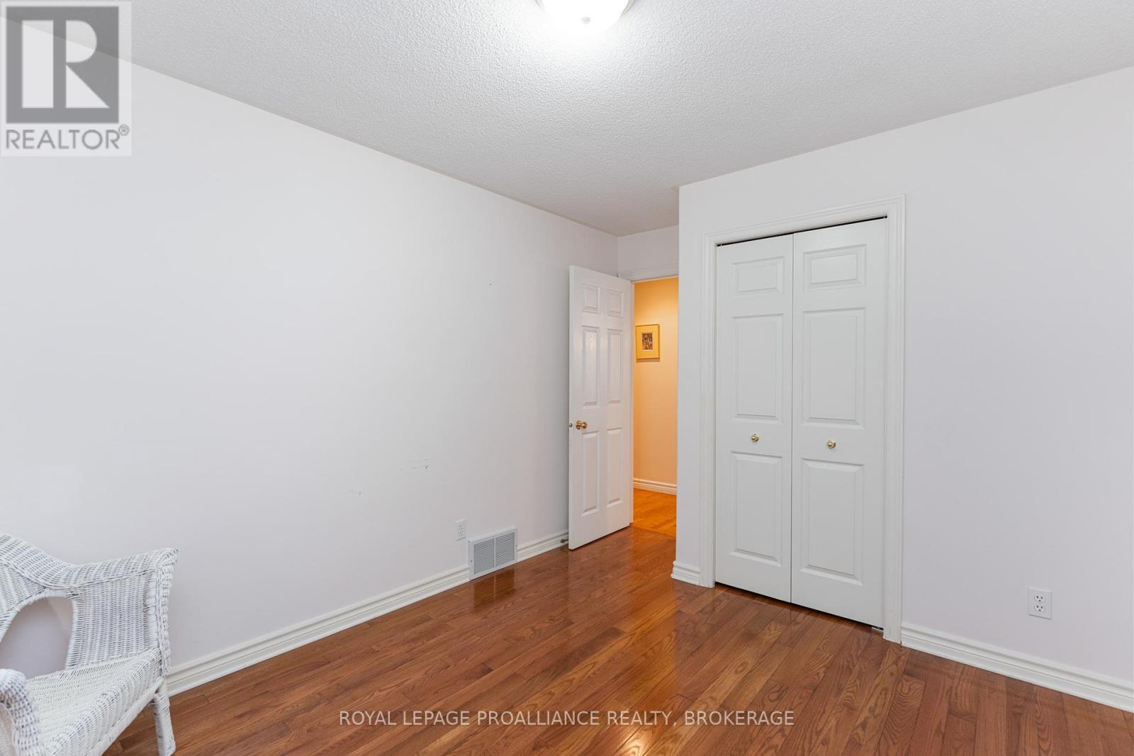 377 Briarwood Drive, Kingston, Ontario  K7M 7V2 - Photo 28 - X12435266