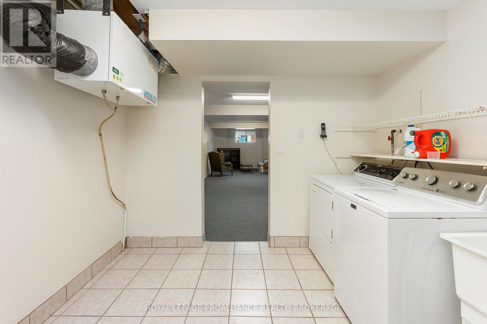 377 Briarwood Drive, Kingston, Ontario  K7M 7V2 - Photo 32 - X12435266