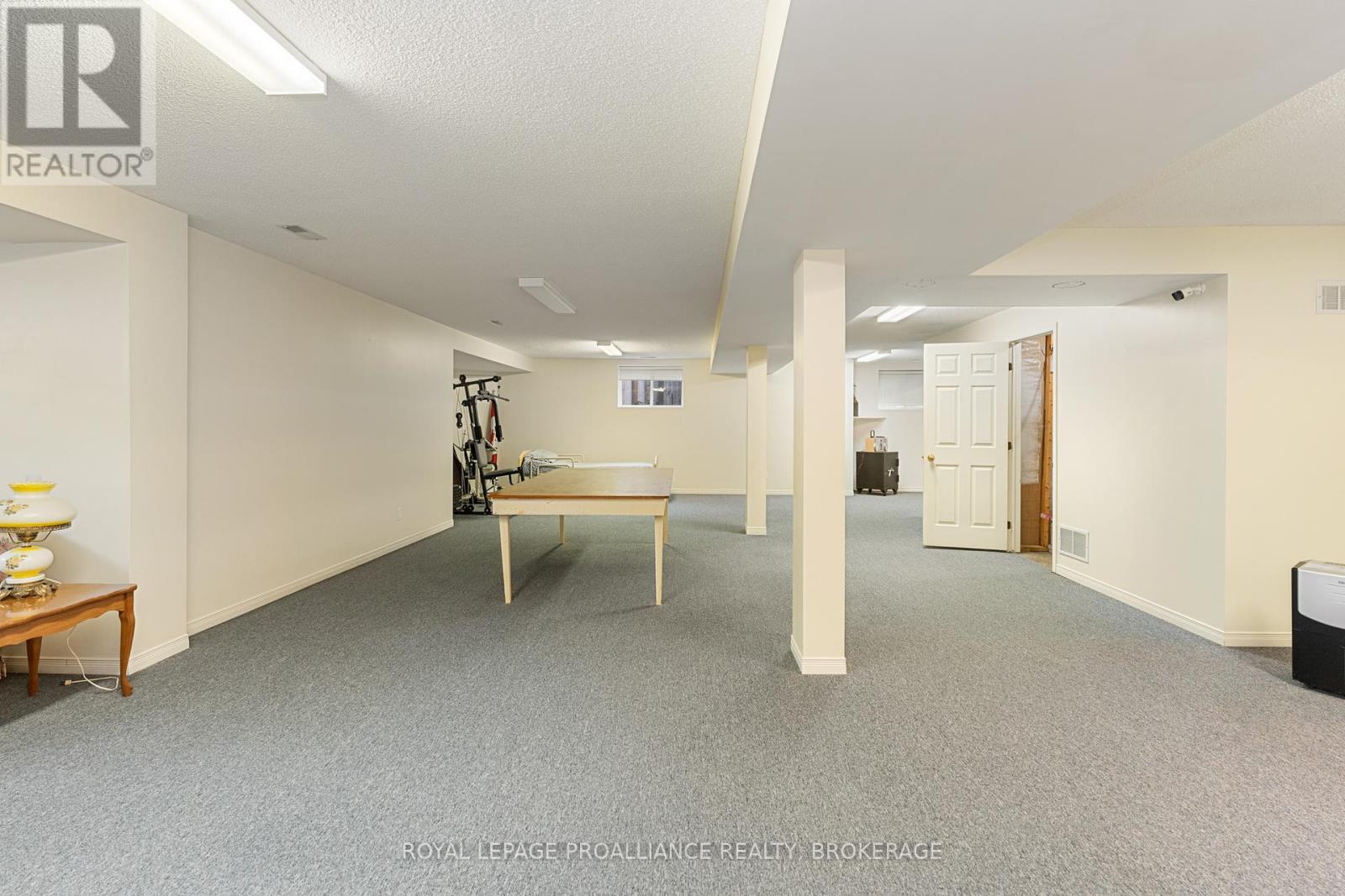 377 Briarwood Drive, Kingston, Ontario  K7M 7V2 - Photo 35 - X12435266